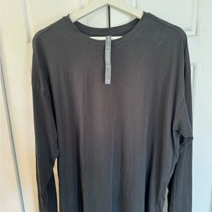 Vuori Long Sleeve Feather shirt